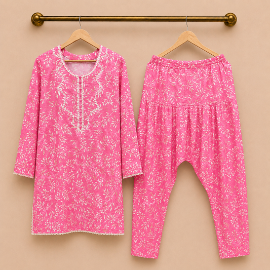 GuLZuL | Classic Flora
Elegant 2-Piece Summer Ensemble